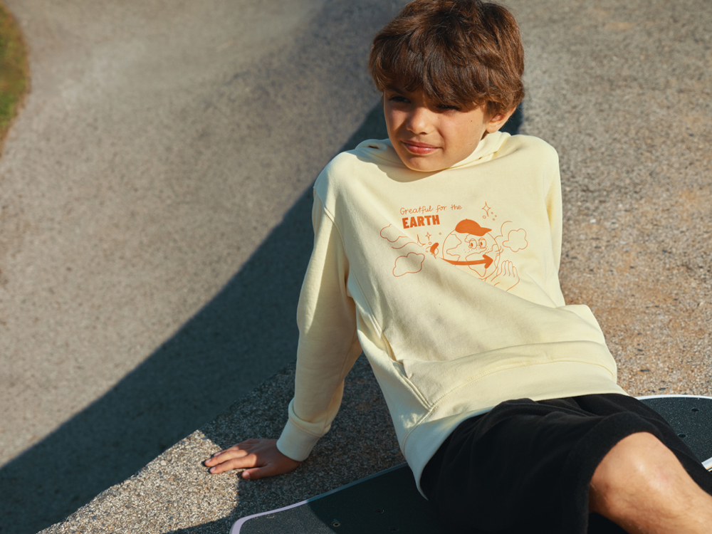 IQONIQ Yengo KidsHoodie mit Seitentaschen aus rec. Baumwolle