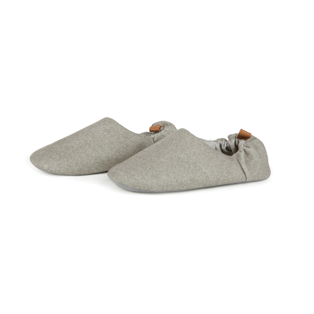 VINGA Moulton Hausschuhe aus RCS rPET (L/XL) - grün, timber wolf (± PMS 15-1306 TPG/ ± PMS 17-1310 TPG)